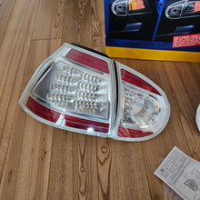 Load image into Gallery viewer, Hella LED Design Tail Light Set Golf Mk5
