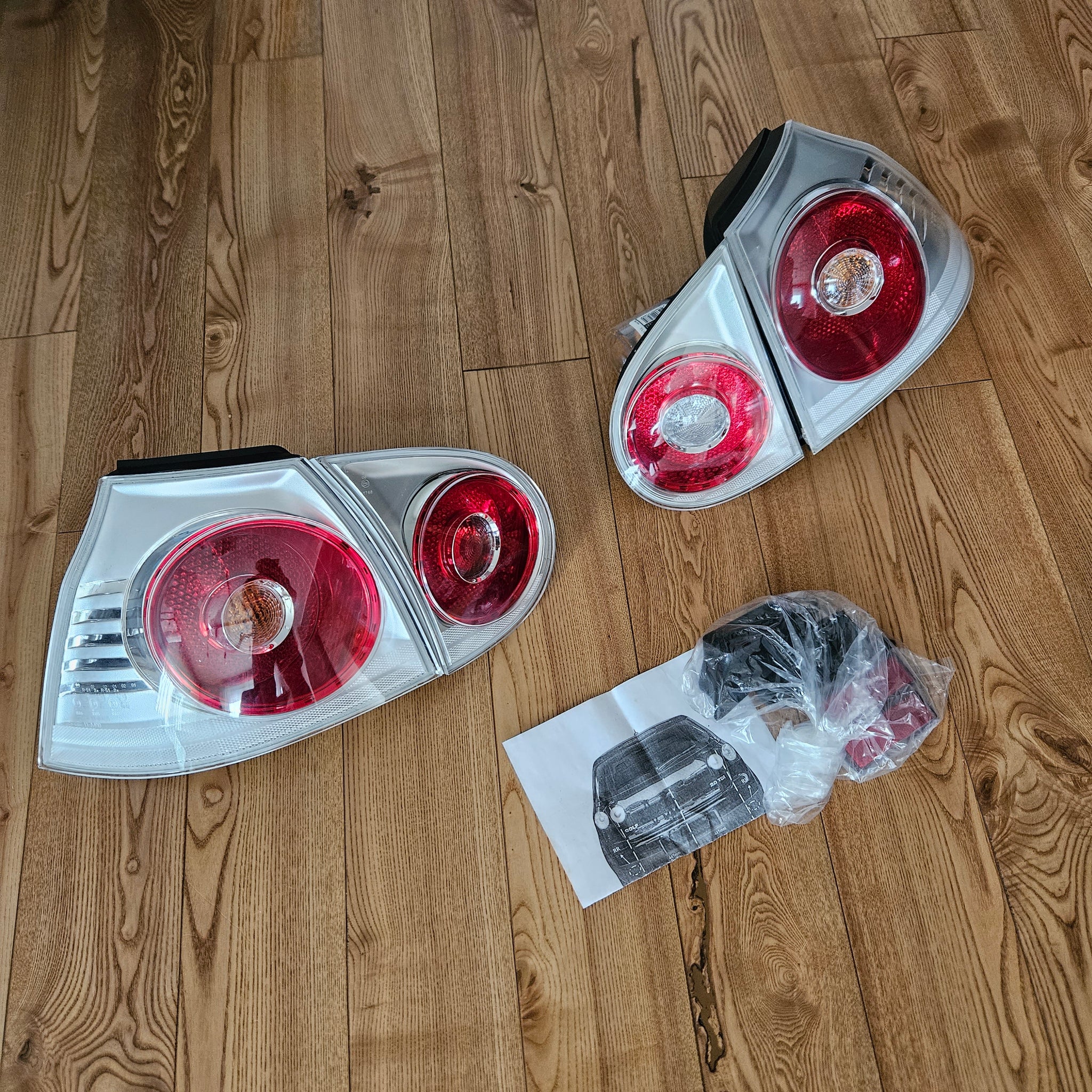 Votex Clear/Red Tail Light Set Golf Mk5 – Best VW Parts