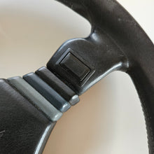 Load image into Gallery viewer, Zender Momo Steering Wheel
