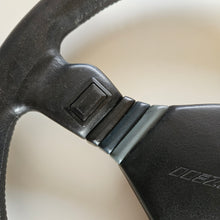 Load image into Gallery viewer, Zender Momo Steering Wheel
