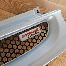 Load image into Gallery viewer, Kamei Tuning Honeycomb Style Front Grill Golf Mk4
