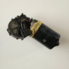 Load image into Gallery viewer, Wiper Mechanism Motor Golf/Jetta Mk3
