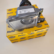 Load image into Gallery viewer, Hella left Side Fog Light Golf/Jetta Mk3
