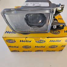 Load image into Gallery viewer, Hella left Side Fog Light Golf/Jetta Mk3
