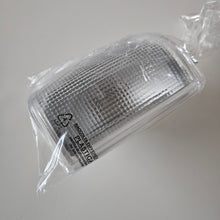 Load image into Gallery viewer, Clear Front Corner Turn Signal Right Side Jetta Mk1
