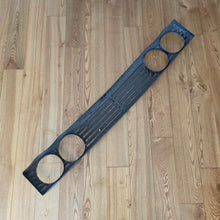 Load image into Gallery viewer, Zender Tuning Front Grill Scirocco Mk1
