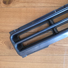 Load image into Gallery viewer, Kamei X1 Tuning Front Grill Scirocco Mk2
