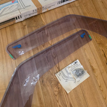 Load image into Gallery viewer, Front Door Wind Deflector Set Golf Mk2
