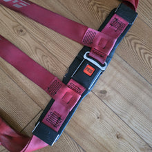 Load image into Gallery viewer, Red Zender Tuning Seat Belt Set
