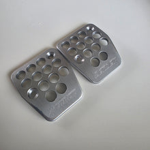 Load image into Gallery viewer, Zender Alu Pedal Set (Brake + Clutch)
