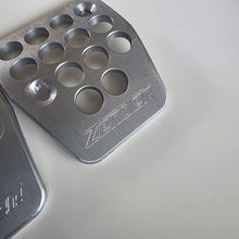 Load image into Gallery viewer, Zender Alu Pedal Set (Brake + Clutch)
