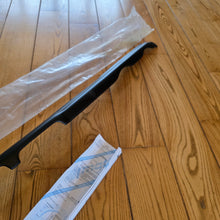 Load image into Gallery viewer, Mattig Grill Spoiler BMW E30
