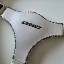 Load image into Gallery viewer, Zender Momo Steering Wheel
