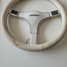 Load image into Gallery viewer, Zender Momo Steering Wheel
