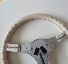 Load image into Gallery viewer, Zender Momo Steering Wheel
