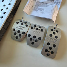 Load image into Gallery viewer, ABT Sportsline Pedal Set + Foot Rest Audi B4
