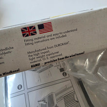 Load image into Gallery viewer, Kamei Chrome Front Kidney Grill BMW E30
