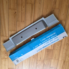 Load image into Gallery viewer, Farad Smoked/Red Heckblende Golf Mk3
