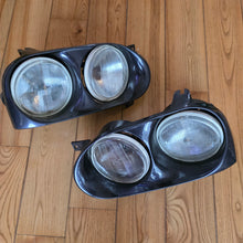 Load image into Gallery viewer, Votex Dual Round Headlight Set Golf Mk3
