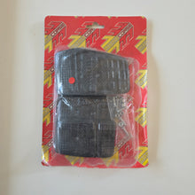 Load image into Gallery viewer, Carbon Fiber Momo Corse Pedal Set
