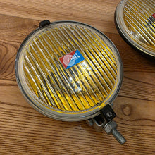 Load image into Gallery viewer, ZKW Gabel Yellow French Style Fog Light Set
