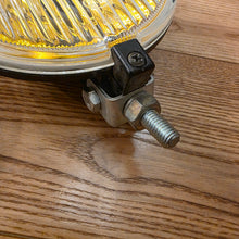 Load image into Gallery viewer, ZKW Gabel Yellow French Style Fog Light Set
