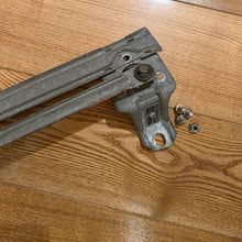 Load image into Gallery viewer, Bonrath Monowiper Mechanism Golf/Jetta/Caddy Mk1
