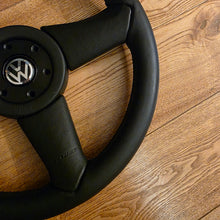 Load image into Gallery viewer, Momo Heytune Steering Wheel
