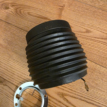 Load image into Gallery viewer, Momo Hub Adapter Large Spline Mk2/Mk3
