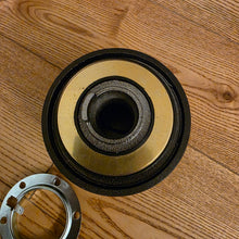 Load image into Gallery viewer, Momo Hub Adapter Large Spline Mk2/Mk3
