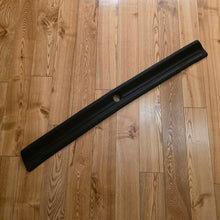 Load image into Gallery viewer, INTERAD Rear Mid Wing Spoiler Golf Mk1
