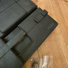 Load image into Gallery viewer, Lampa Door Pocket Set
