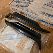 Load image into Gallery viewer, Mattig Headlight Eyebrow Spoiler Set VW T4 (After 1995)
