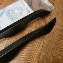 Load image into Gallery viewer, Mattig Headlight Eyebrow Spoiler Set BMW E46 (Facelift)
