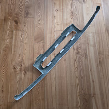 Load image into Gallery viewer, Pontus Racing Front Grill Vento/Jetta Mk3
