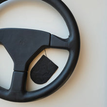 Load image into Gallery viewer, Momo Cobra Steering Wheel
