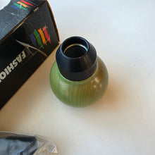 Load image into Gallery viewer, Momo Benetton F1 Green Woodgrain Shift Knob
