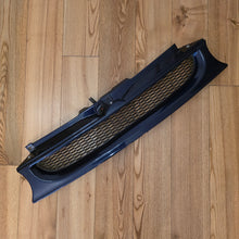 Load image into Gallery viewer, Kamei Tuning Honeycomb Style Front Grill Golf Mk4
