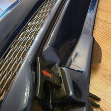 Load image into Gallery viewer, Kamei Tuning Honeycomb Style Front Grill Golf Mk4
