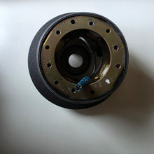 Load image into Gallery viewer, Nardi 0605 E Hub BMW E31 E36
