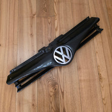 Load image into Gallery viewer, Projektzwo Tuning Front Grill Golf Mk4

