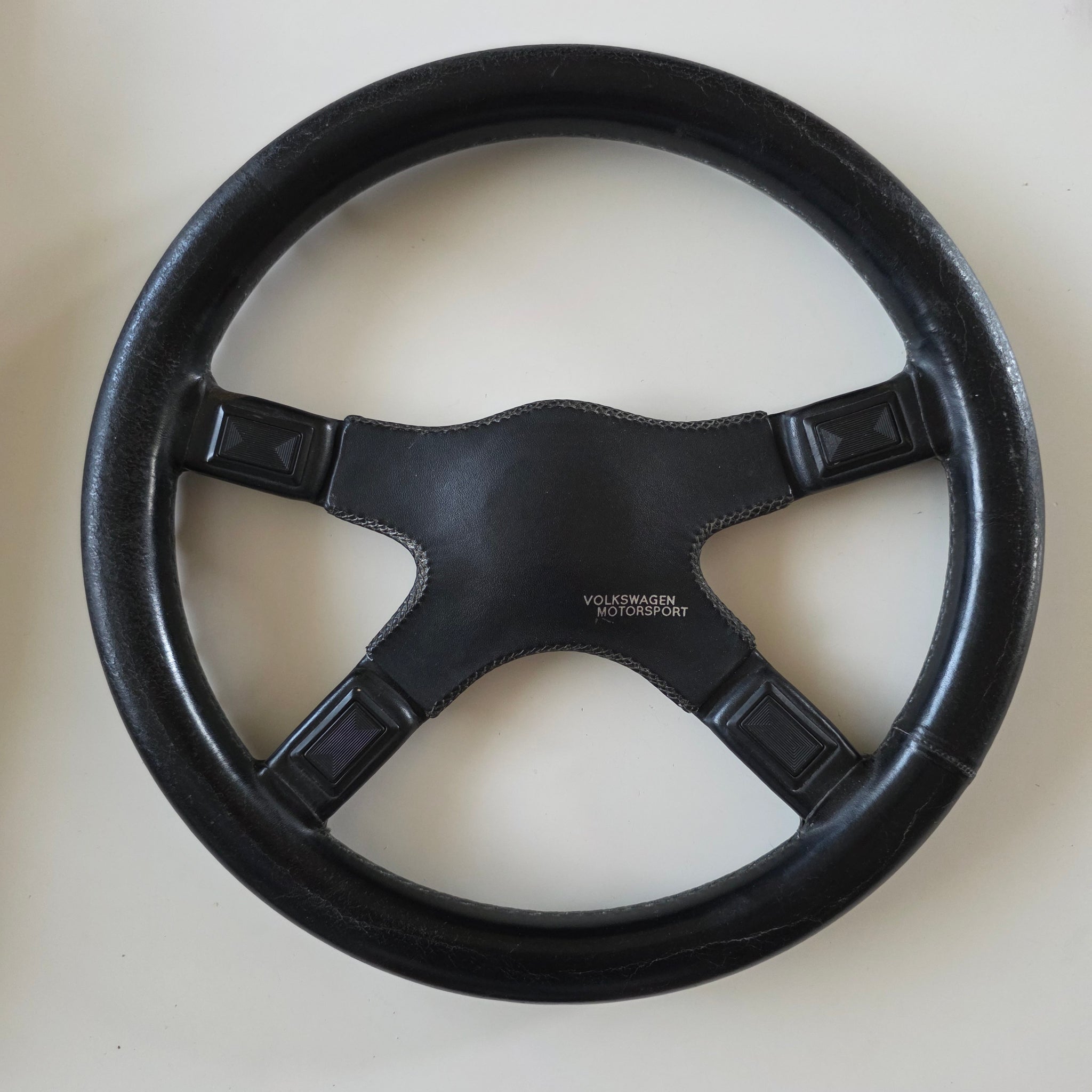 STEERING WHEELS – Tagged 