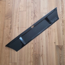 Load image into Gallery viewer, Treser Smoked Heckblende Golf Mk2
