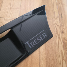 Load image into Gallery viewer, Treser Smoked Heckblende Golf Mk2
