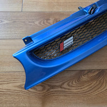 Load image into Gallery viewer, Kamei Tuning Honeycomb Style Front Grill Golf Mk4
