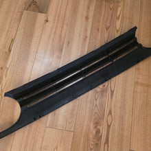 Load image into Gallery viewer, Bonrath Tuning Badgeless Front Grill Golf Mk3
