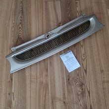Load image into Gallery viewer, Kamei Tuning Honeycomb Style Front Grill Golf Mk4
