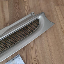 Load image into Gallery viewer, Kamei Tuning Honeycomb Style Front Grill Golf Mk4
