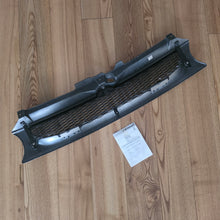 Load image into Gallery viewer, Kamei Tuning Honeycomb Style Front Grill Golf Mk4

