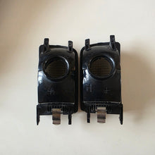 Load image into Gallery viewer, Hella Smoked Turn Signal Set Golf Mk3
